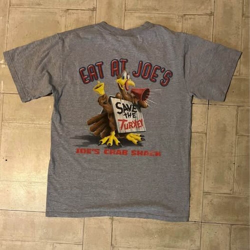 Eat at joes “save the turkey” comedic tshirt size medium
